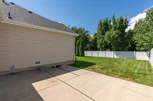 Second Patio and Back Yard View