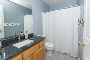 upstairs guest bathroom