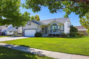 Beautiful yard with huge rv parking