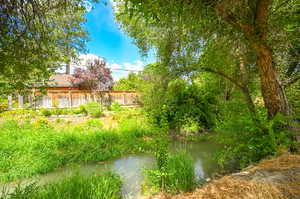 Private access to canal from backyard deck