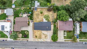 Birds eye view of property