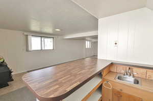 Wet Bar(Easy Conversion to an ADU Kitchen)