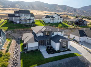 Bird's eye view featuring a mountain view