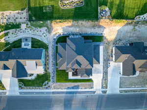 Birds eye view of property