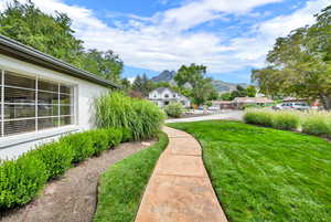 View of yard featuring a mountain view