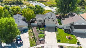 Birds eye view of property