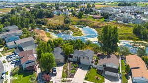 Birds eye view of property