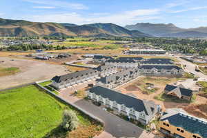 Drone / aerial view featuring a mountain view