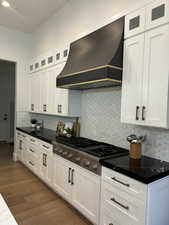 Photo 8 of 4428 N SUMMER DR