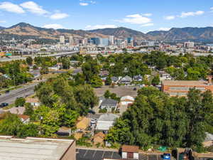 Bird's eye view with a mountain view