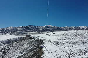 View of mountain feature