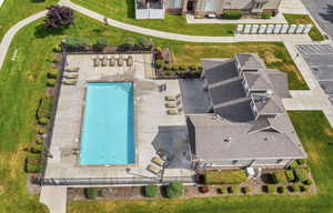 BIRDSEYE VIEW OF POOL