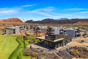 Birds eye view of property featuring a mountain view