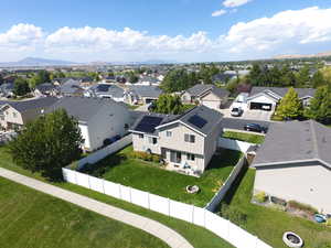 Bird's eye view with a mountain view