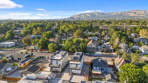 Bird's eye view with a mountain view