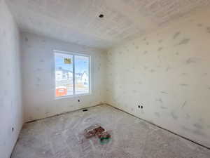 Photo 5 of 1546 S LUKAS LN