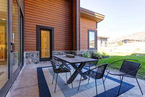 View of patio / terrace featuring a mountain view