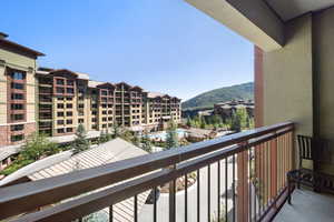 Balcony featuring a mountain view