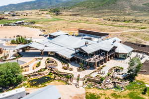 Aerial view with a mountain view