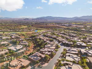 Aerial view with a mountain view