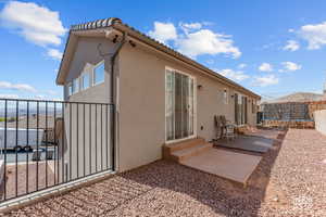 View of backyard area