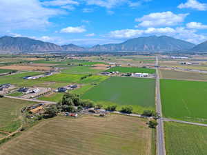 Bird's eye view featuring a rural view and a mountain view