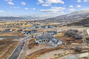 Bird's eye view featuring a mountain view