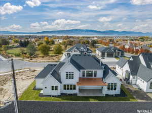 Drone / aerial view featuring a mountain view