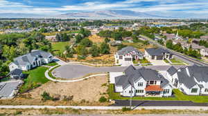 Bird's eye view featuring a mountain view