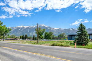 View of mountain feature