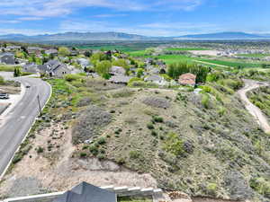 Aerial view with a mountain view