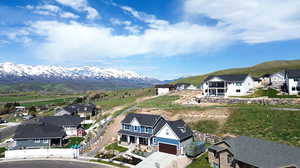 Aerial view with a mountain view