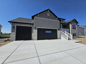 View of front facade with a garage