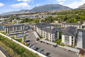 Aerial view with a mountain view