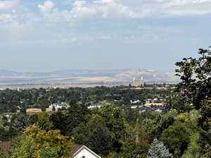 View of mountain feature