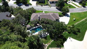 Birds eye view of property