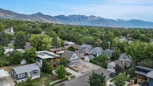 Bird's eye view with a mountain view