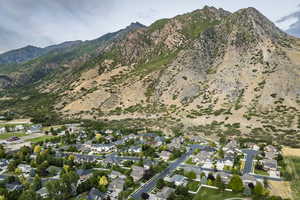 View of mountain feature