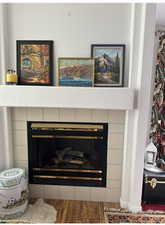 photo of gas fireplace