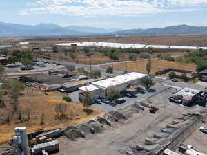 Bird's eye view featuring a mountain view