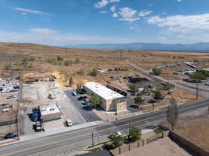 Bird's eye view with a mountain view