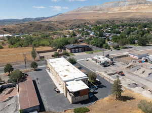 Aerial view with a mountain view