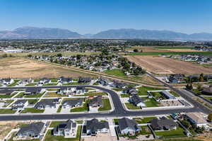 Bird's eye view featuring a mountain view