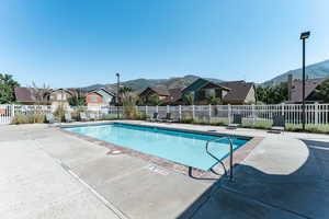 View of swimming pool featuring a mountain view