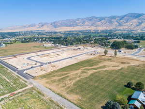 Drone / aerial view featuring a mountain view