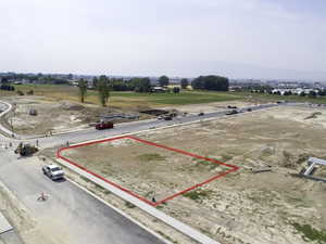 Birds eye view of property featuring a rural view