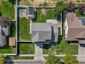 Birds eye view of property