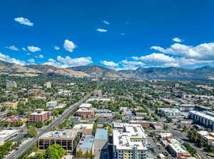 Aerial view with a mountain view