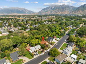 Drone / aerial view featuring a mountain view