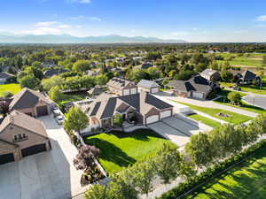 Birds eye view of property with a mountain view